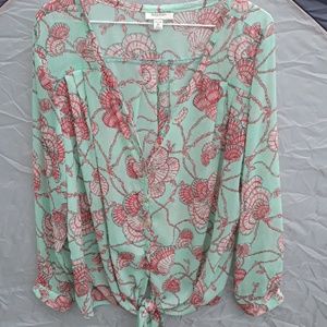 Dress Barn sea shell blouse